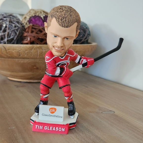 🏒 Carolina Hurricanes Tim Gleason Bobblehead – Limited Edition 2010, Boxed - Picture 10 of 16